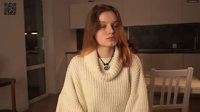 Snapshot of MandaReh chatting on 09/29/25, 04:12 MandaReh online show from 09/29/25, 04:12