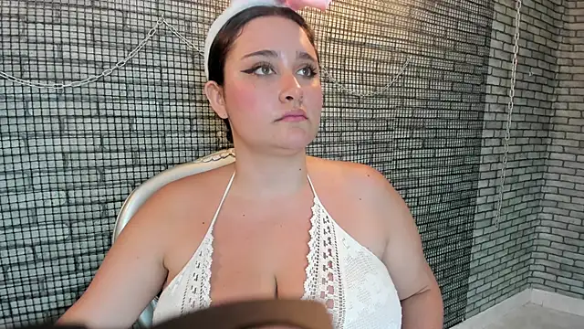 Briana 24 online show from 02/26/26, 05:23