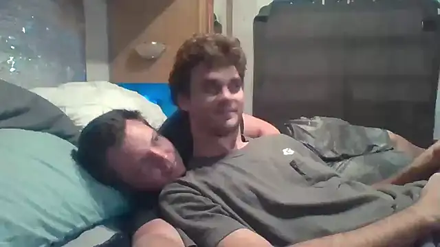 Snapshot of DeafGuyProud389 chatting on 09/09/25, 12:10 DeafGuyProud389 online show from 09/09/25, 12:10