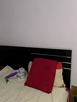 your chandni04 online show from 04/27/26, 07:01