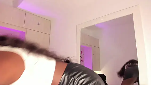 Stefannyevans  online show from 02/11/26, 01:16