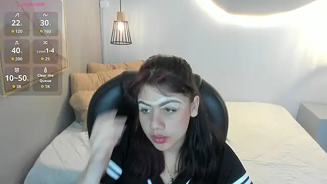 Julieth brown  online show from 01/14/26, 07:52