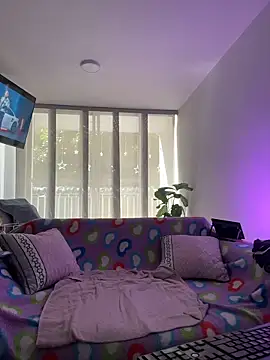 MoraInFire online show from 12/15/25, 03:16