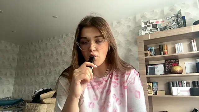 CarylWeatherholtz online show from 09/18/25, 12:40