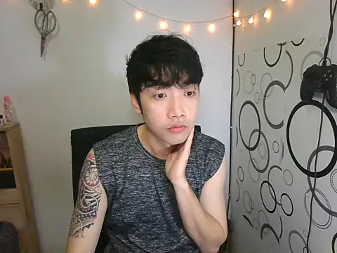 moaman190 online show from 10/17/25, 09:17