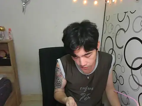 moaman190 online show from 10/26/25, 06:03