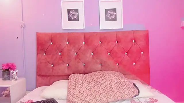 GabiHills online show from 04/19/26, 02:00