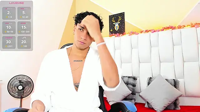 Snapshot of Adan_Oriol chatting on 11/27/25, 03:41 Adan Oriol online show from 11/27/25, 03:41