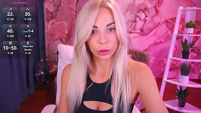 BellaRayyy online show from 11/12/25, 09:14