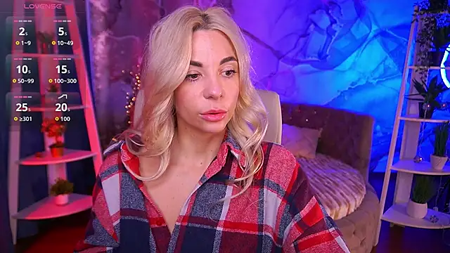 BellaRayyy online show from 03/06/26, 06:54