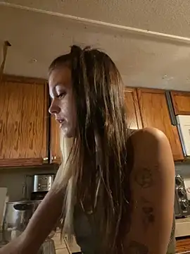 ittybittymeryssa online show from 11/04/25, 09:03