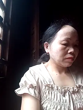  YooY  online show from 10/22/25, 02:45