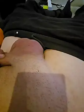 Snapshot of Ray2450x chatting on 10/27/25, 03:32 Ray2450x online show from 10/27/25, 03:32