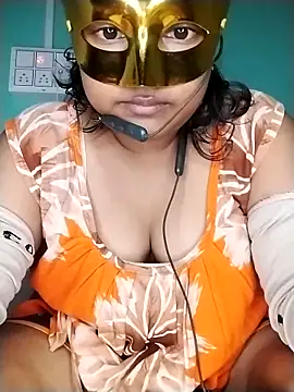 mimi87hoty online show from 04/26/26, 10:02