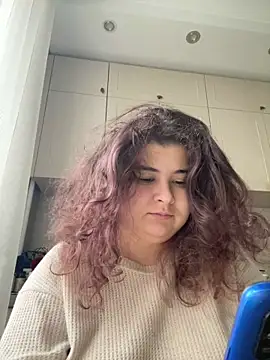 AliceCurlyX online show from 01/08/26, 09:00