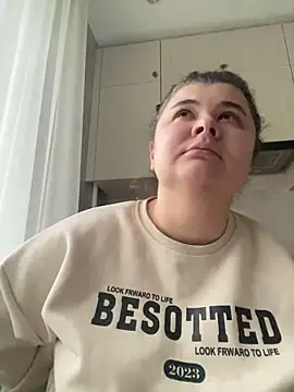 AliceCurlyX online show from 02/16/26, 02:02