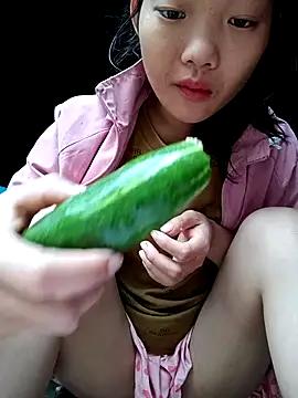 Ananine online show from 10/25/25, 02:52