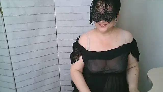 Snapshot of Helen_xi_ chatting on 05/26/26, 05:14 Helen xi online show from 05/26/26, 05:14