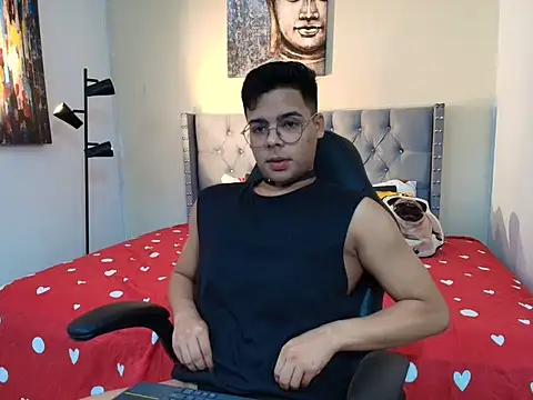 Snapshot of stewart_mateo_ chatting on 11/05/25, 02:00 stewart mateo online show from 11/05/25, 02:00