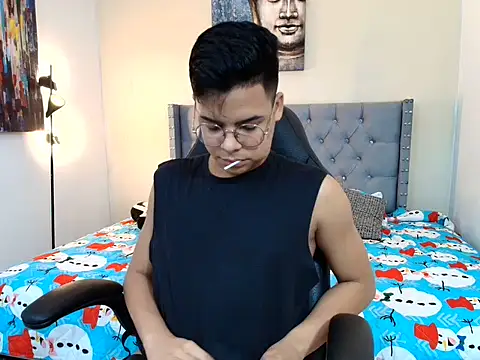 Snapshot of stewart_mateo_ chatting on 12/04/25, 02:21 stewart mateo online show from 12/04/25, 02:21