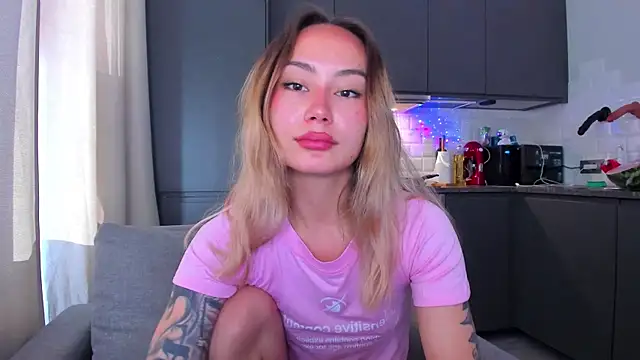 baobei03 online show from 09/11/25, 09:42