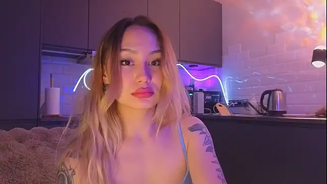 baobei03 online show from 02/21/26, 03:57