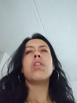 Queen Ashly online show from 11/30/25, 08:13