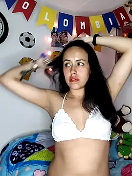 Snapshot of Queen_Ashly chatting on 06/12/26, 01:37 Queen Ashly online show from 06/12/26, 01:37