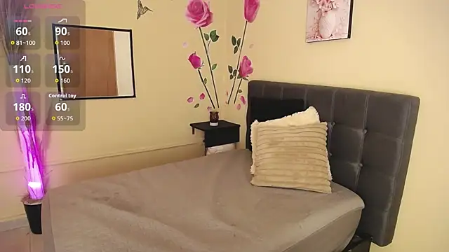 BrendaRojas  online show from 10/11/25, 01:42