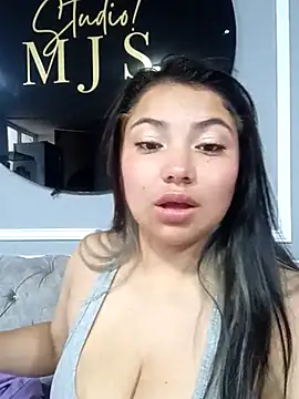 AbbieJoness   online show from 11/19/25, 11:54