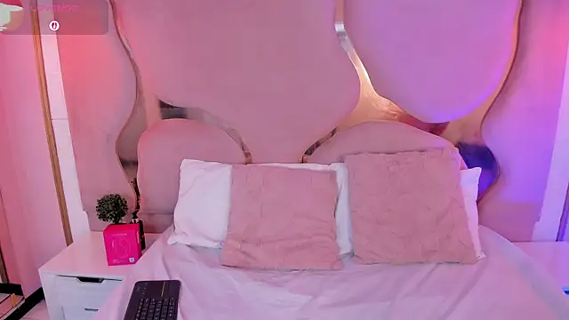 AbbieJoness   online show from 12/05/25, 12:36