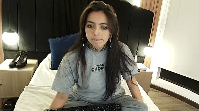 LiaMonroee  online show from 03/13/26, 11:50