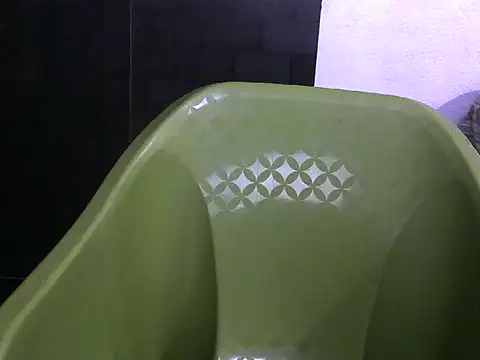Snapshot of bosemalini chatting on 09/20/25, 07:26 bosemalini online show from 09/20/25, 07:26