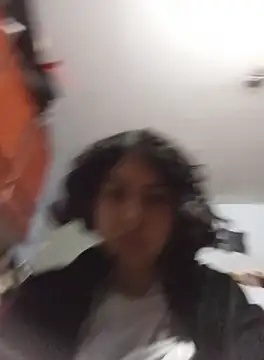 Snapshot of Syndel23 chatting on 10/01/25, 02:50 Syndel23 online show from 10/01/25, 02:50