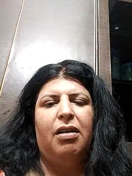 Snapshot of Jann_Riya333 chatting on 09/15/25, 01:49 Jann Riya333 online show from 09/15/25, 01:49