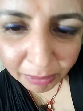 Snapshot of Jann_Riya333 chatting on 09/16/25, 03:02 Jann Riya333 online show from 09/16/25, 03:02