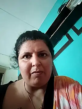 Snapshot of Jann_Riya333 chatting on 10/06/25, 04:21 Jann Riya333 online show from 10/06/25, 04:21