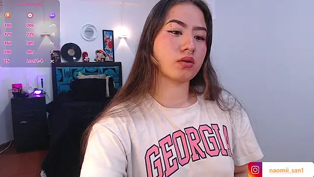 naomii san online show from 09/09/25, 08:41