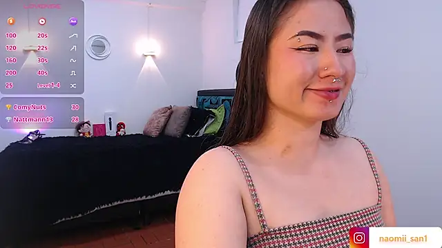 naomii san online show from 09/18/25, 09:39
