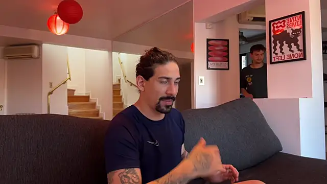 Snapshot of lenruy chatting on 11/03/25, 10:10 lenruy online show from 11/03/25, 10:10