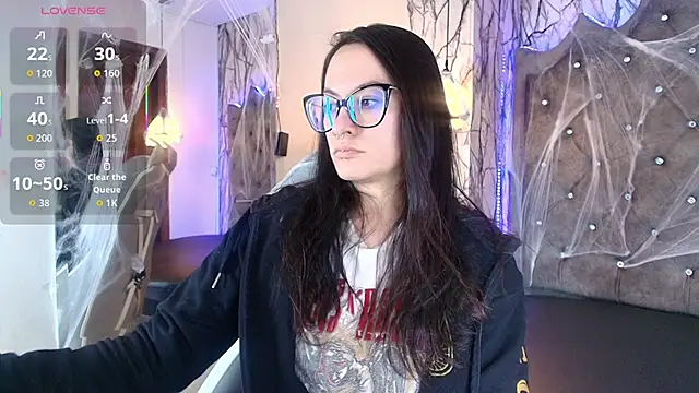 Zami Escobar of online show from 11/06/25, 06:20