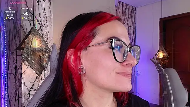 Zami Escobar of online show from 03/01/26, 05:26