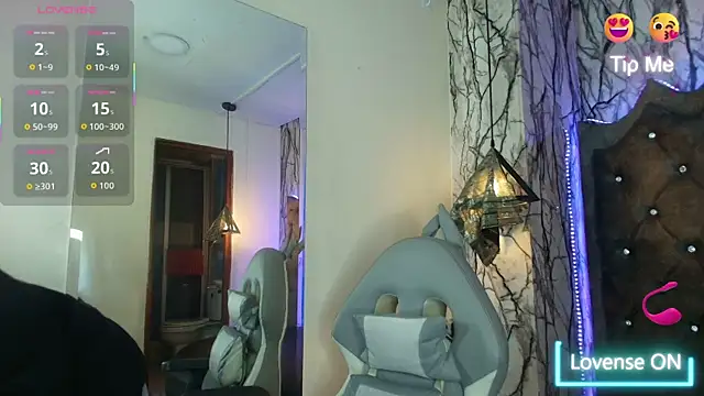 Zami Escobar of online show from 03/20/26, 06:46