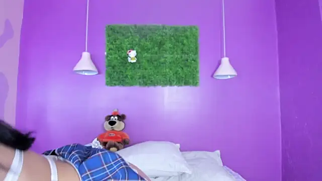 Snapshot of JulliSexxx chatting on 09/24/25, 10:02 JulliSexxx online show from 09/24/25, 10:02