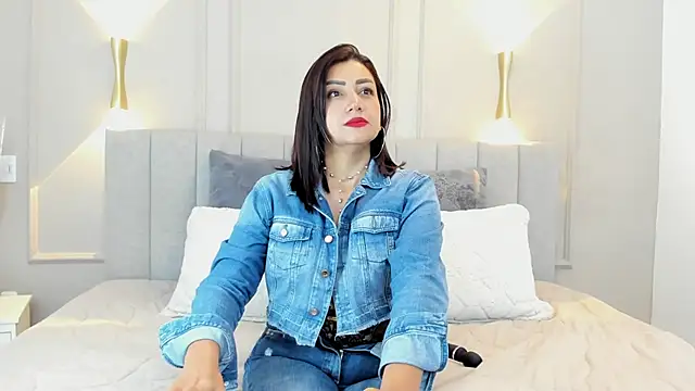 victoria bourne online show from 10/09/25, 07:23