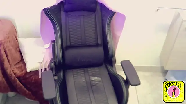 Morgane818181 online show from 12/13/25, 10:48