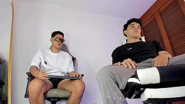 sotooliver3 online show from 02/23/26, 08:50