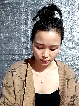 Lili lovely online show from 12/19/25, 02:13