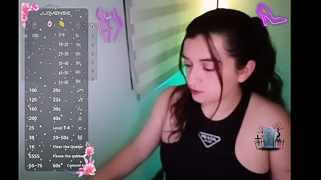 DanniG2000  online show from 10/30/25, 04:25