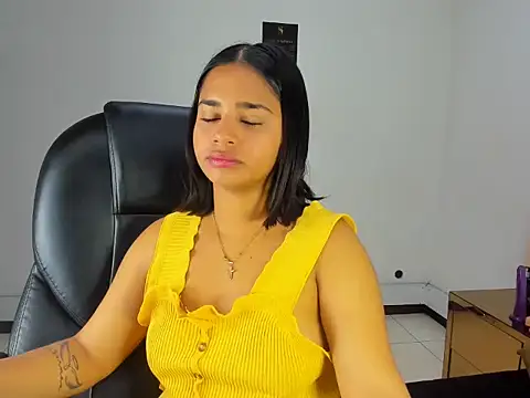 ScarletDoll online show from 09/27/25, 03:11